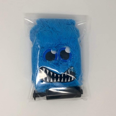 Grüner 30 cm aufblasbarer Fuzzy Monster Ball Weicher Spielzeugball zum Werfen