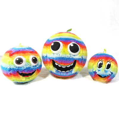 OEM ODM Akzeptiert Kinder Smiley Happy Face Aufblasbare Pelzkugel mit 3D-Augen Regenbogen Altersbereich 5-7 Jahre