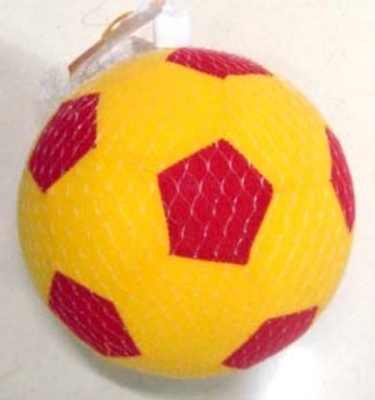 Stoff-Spielzeug-Ball aufblasbar PVC-Fußball mit Mesh-Tüchern für Kinder Spielen