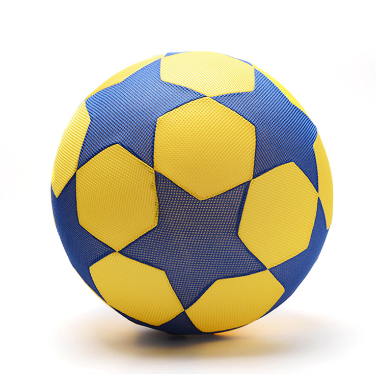 14 Jahre hoch Stoff Spielzeug Ball aufblasbare Mesh Ball Maschine genäht Vielzahl von Stoff Kugeln